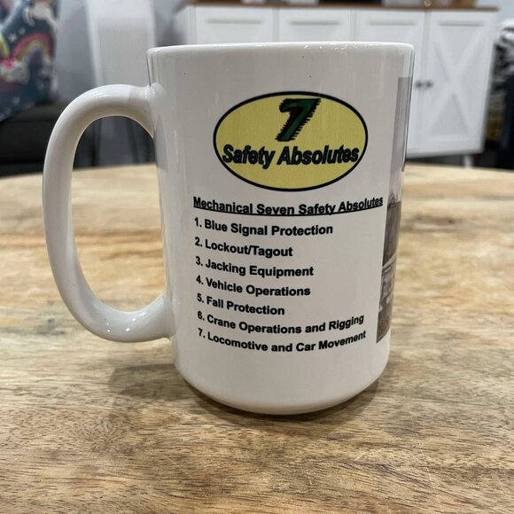 New: BNSF railway safety mug - Picture 4 of 6